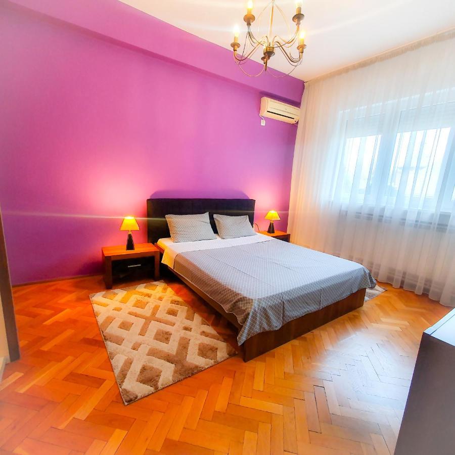 City Center Apartment Bukarest Exteriör bild