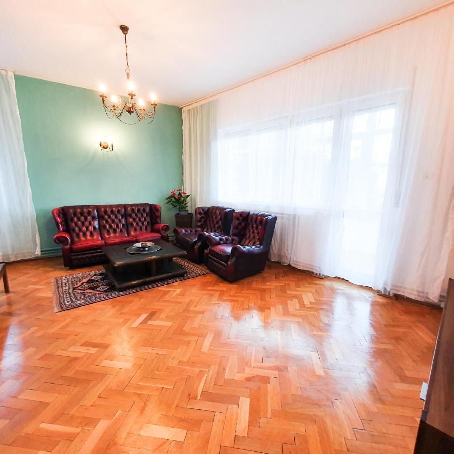 City Center Apartment Bukarest Exteriör bild